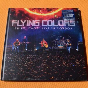 Flying Colors - Third Stage: Live In London (earbook 28 x 28 cm, 2 CD + 2 DVD + Blu-ray, 40 páginas)
