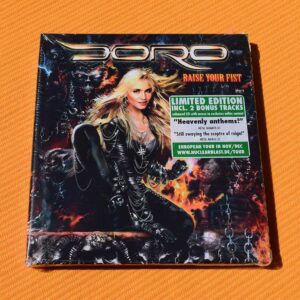 Doro - Raise Your Fist (digibook CD)