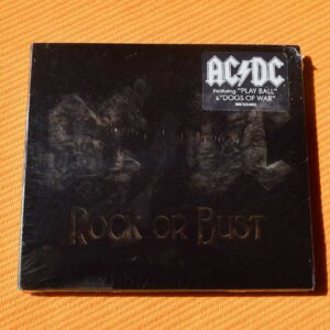 AC/DC - Rock Or Bust (digipak CD, portada con efecto 3D, folleto 24p)