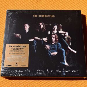 The Cranberries - Everybody Else Is Doing It (digipak 2 CD)
