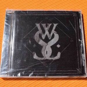 While She Sleeps - This Is The Six (caja rajada)